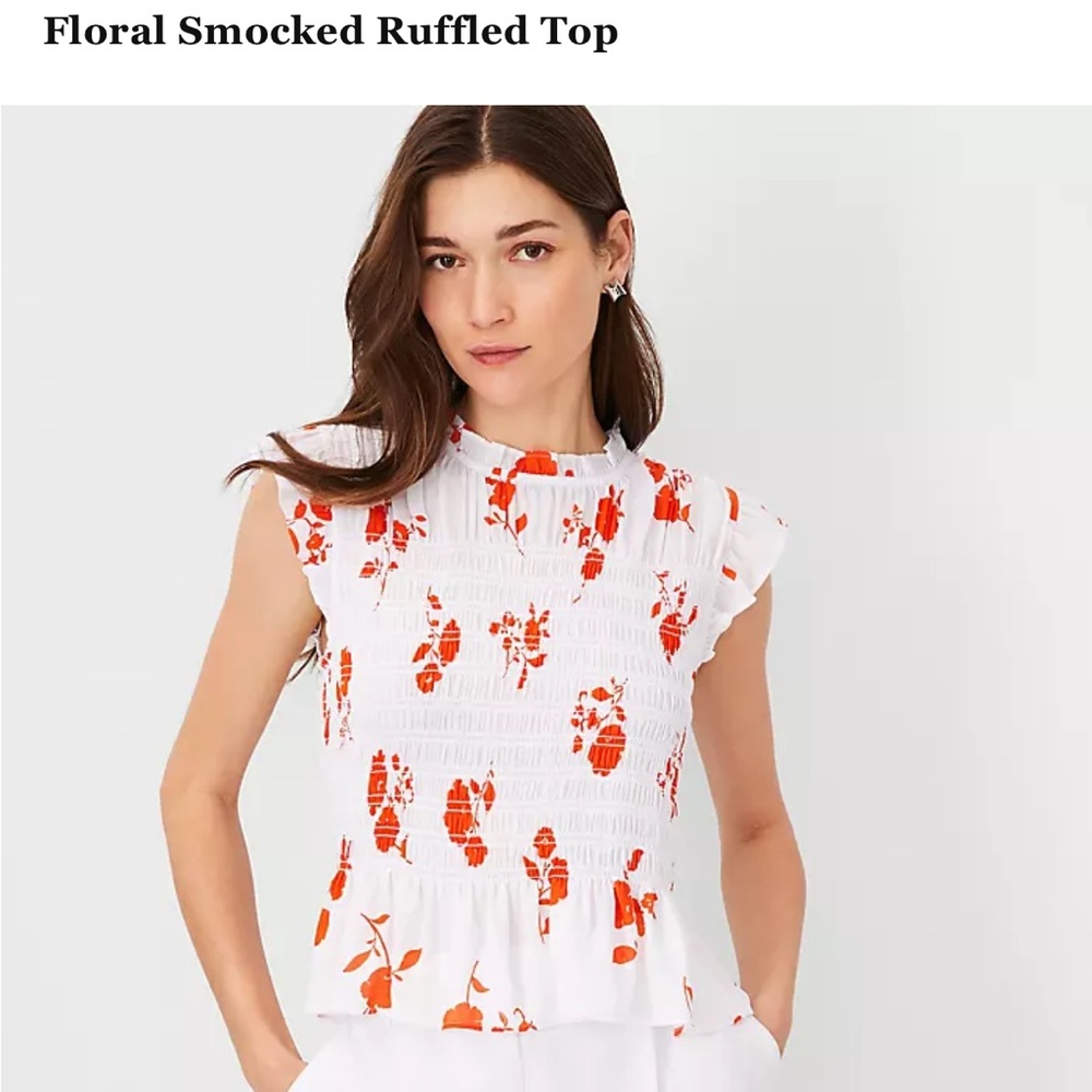 Floral Smocked Ruffled Top （new with tag)